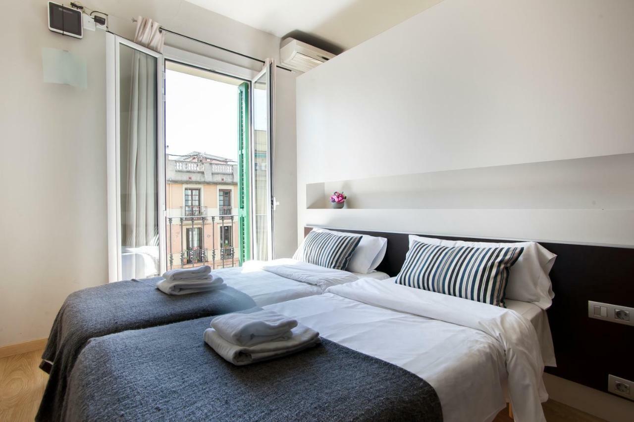 Tendency Apartments 7 Barcelona Exterior photo